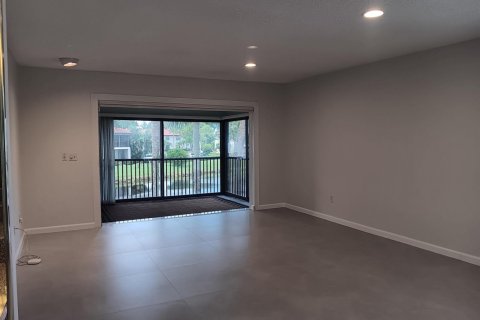 Condo in Boca Raton, Florida, 2 bedrooms  № 2402431 - photo 4