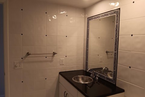 Condo in Boca Raton, Florida, 2 bedrooms  № 2402431 - photo 21