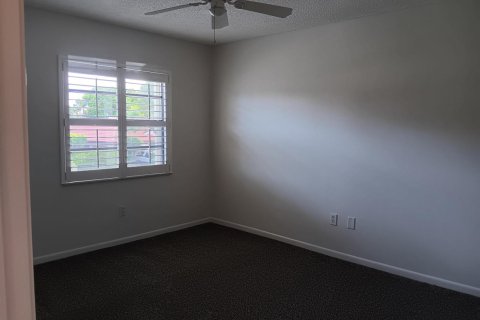 Condo in Boca Raton, Florida, 2 bedrooms  № 2402431 - photo 25