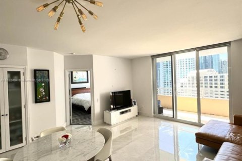 Condo in Miami, Florida, 1 bedroom  № 1696627 - photo 8