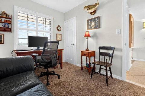 Condo in Daytona Beach, Florida, 3 bedrooms  № 2291399 - photo 25