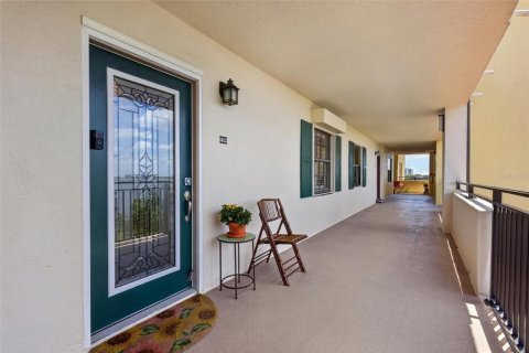 Condo in Daytona Beach, Florida, 3 bedrooms  № 2291399 - photo 6