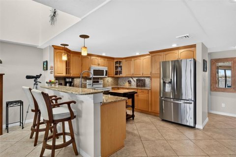 Condo in Daytona Beach, Florida, 3 bedrooms  № 2291399 - photo 9