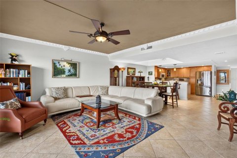 Condo in Daytona Beach, Florida, 3 bedrooms  № 2291399 - photo 16
