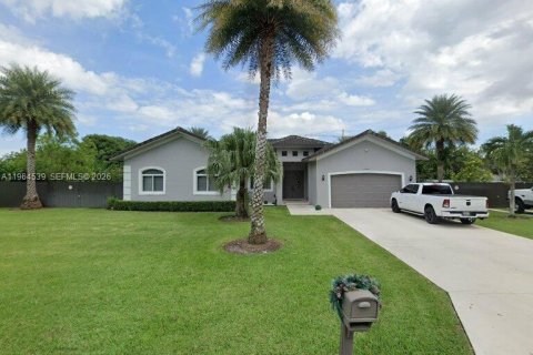 Casa en Homestead, Florida 4 dormitorios, 216.09 m2 № 2027538