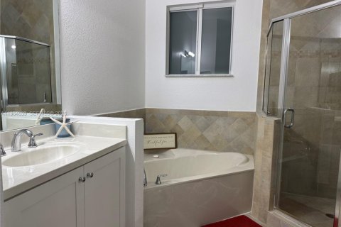 Casa en alquiler en Homestead, Florida, 4 dormitorios, 216.09 m2 № 2027538 - foto 9