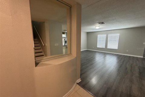 Casa en alquiler en Gibsonton, Florida, 4 dormitorios, 227.98 m2 № 1819370 - foto 4