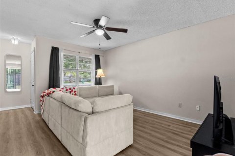 Propiedad comercial en venta en Cocoa, Florida, 150.13 m2 № 1818900 - foto 7