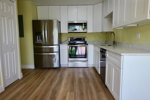 Condominio en venta en Winter Park, Florida, 2 dormitorios, 120.31 m2 № 2115786 - foto 4