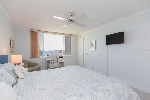 Снять в аренду кондоминиум в Сент-Питерсберг, Флорида 6 комнат, 122.63м2, № 1681424 - фото 20