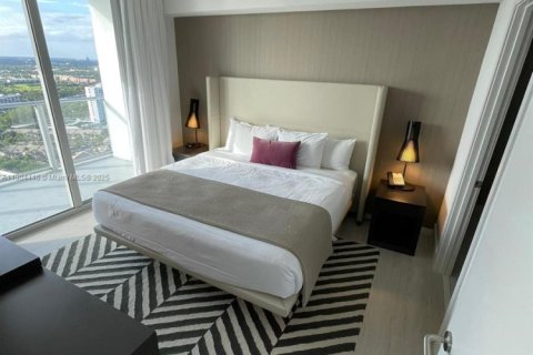 Hotel en venta en Hollywood, Florida, 1 dormitorio, 65.22 m2 № 1956492 - foto 2