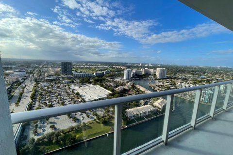 Hotel en venta en Hollywood, Florida, 1 dormitorio, 65.22 m2 № 1956492 - foto 3