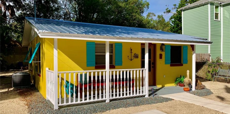 House in Saint Augustine, Florida 2 bedrooms, 61.32 sq.m. № 1916387