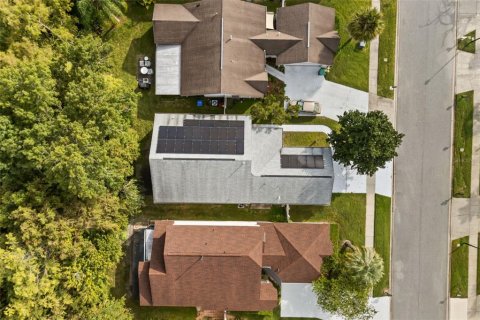 House in Orlando, Florida 2 bedrooms, 148.09 sq.m. № 2406359 - photo 16