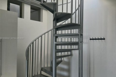 Apartment in Miami Beach, Florida 2 bedrooms, 97.08 sq.m. № 1994839 - photo 3