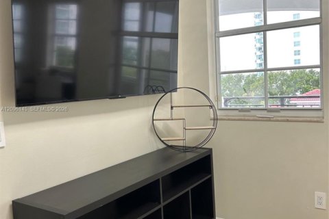 Copropriété à louer à Aventura, Floride: 2 chambres, 110.65 m2 № 2400702 - photo 10