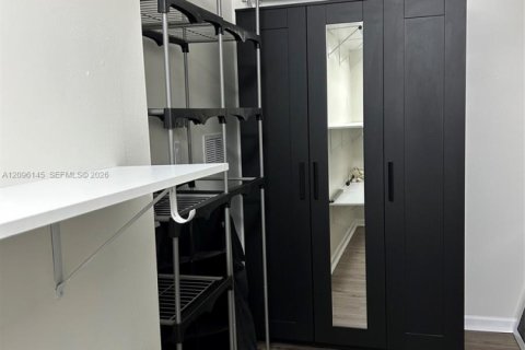Copropriété à louer à Aventura, Floride: 2 chambres, 110.65 m2 № 2400702 - photo 13