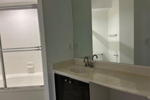 Copropriété à louer à Aventura, Floride: 2 chambres, 110.65 m2 № 2400702 - photo 17