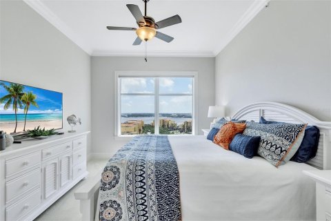 Condo in Palmetto, Florida, 4 bedrooms  № 2429188 - photo 22