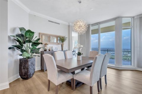 Condo in Palmetto, Florida, 4 bedrooms  № 2429188 - photo 8