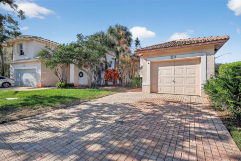 Casa en venta en Pembroke Pines, Florida, 3 dormitorios, 131.55 m2 № 1992260 - foto 3