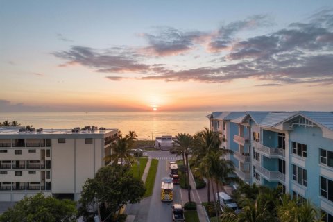 Condo in Deerfield Beach, Florida, 3 bedrooms  № 2363689