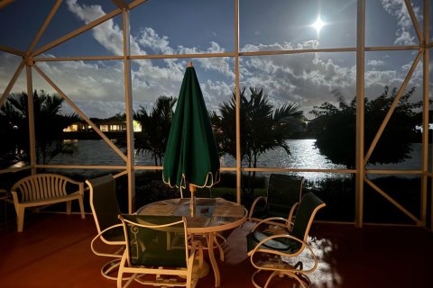 Villa ou maison à louer à Port St. Lucie, Floride: 2 chambres, 154.31 m2 № 2407969 - photo 30