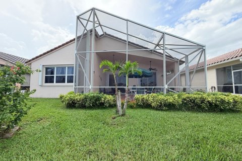 Villa ou maison à louer à Port St. Lucie, Floride: 2 chambres, 154.31 m2 № 2407969 - photo 27