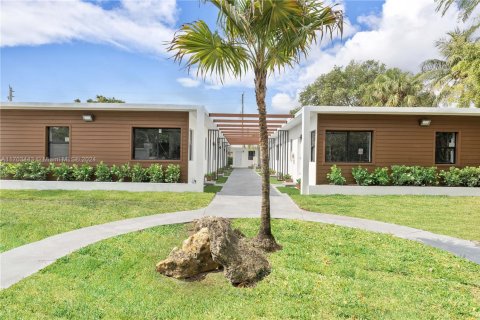 Снять в аренду квартиру в Холливуд, Флорида 1 спальня, 48.31м2, № 1456250 - фото 13