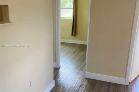 Apartment in Homestead, Florida 2 bedrooms, 106.84 sq.m. № 1892167 - photo 11