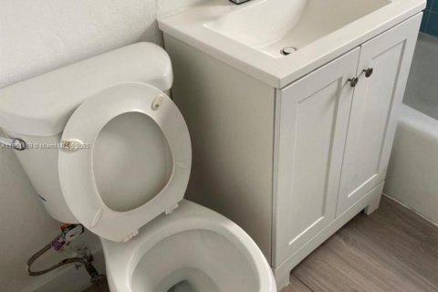 Apartment in Homestead, Florida 2 bedrooms, 106.84 sq.m. № 1892167 - photo 10