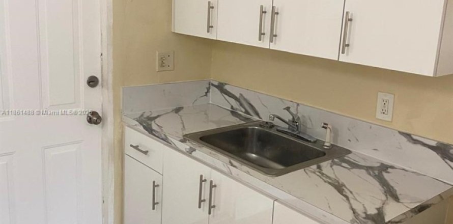 Apartamento en Homestead, Florida 2 dormitorios, 106.84 m2 № 1892167