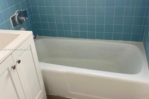 Apartment in Homestead, Florida 2 bedrooms, 106.84 sq.m. № 1892167 - photo 7