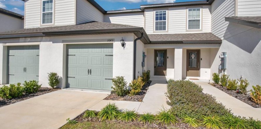 Townhouse in Tavares, Florida 2 bedrooms, 150.13 sq.m. № 1544223