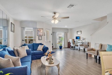 Townhouse in Tavares, Florida 2 bedrooms, 150.13 sq.m. № 1544223 - photo 3