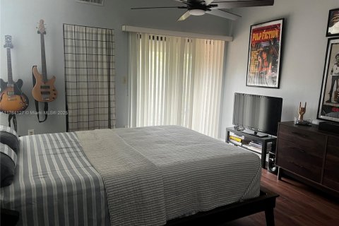 Touwnhouse à louer à Gainesville, Floride: 3 chambres № 1693284 - photo 12