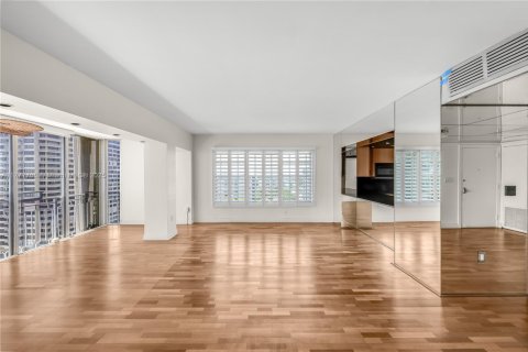 Condominio en venta en Miami, Florida, 2 dormitorios, 130.81 m2 № 1961452 - foto 22