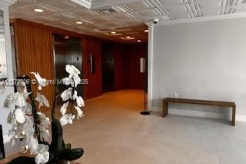 Condominio en venta en Miami, Florida, 2 dormitorios, 130.81 m2 № 1961452 - foto 21
