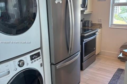 Купить кондоминиум в Майами, Флорида 3 спальни, 140.75м2, № 1966117 - фото 9