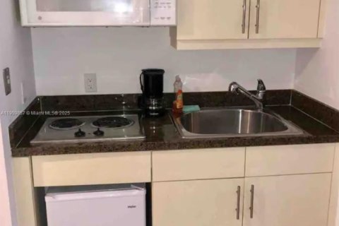 Купить кондоминиум в Майами, Флорида 3 спальни, 140.75м2, № 1966117 - фото 20