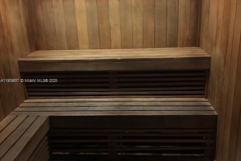 Купить кондоминиум в Майами, Флорида 3 спальни, 140.75м2, № 1966117 - фото 28