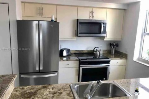 Купить кондоминиум в Майами, Флорида 3 спальни, 140.75м2, № 1966117 - фото 10