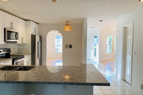 Снять в аренду виллу или дом в Веллингтон, Флорида 3 спальни, 191.66м2, № 2066714 - фото 4