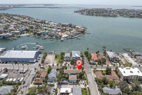 Condominio en alquiler en Saint Pete Beach, Florida, 2 dormitorios, 73.86 m2 № 1791673 - foto 22