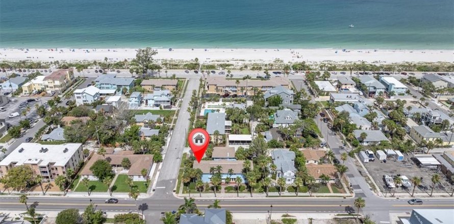 Condominio en Saint Pete Beach, Florida, 2 dormitorios  № 1791673