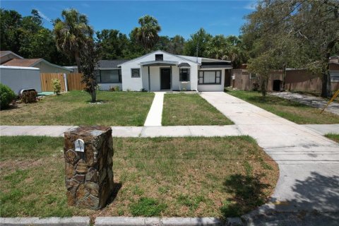 Casa en venta en Clearwater, Florida, 3 dormitorios, 110.55 m2 № 1754486 - foto 1