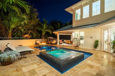 Casa en venta en Stuart, Florida, 5 dormitorios, 304.16 m2 № 1862495 - foto 11