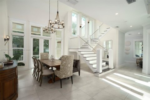 Casa en venta en Stuart, Florida, 5 dormitorios, 304.16 m2 № 1862495 - foto 8