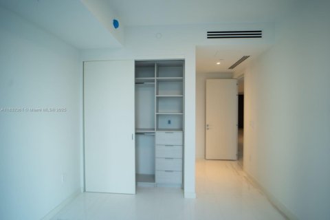 Condominio en venta en Miami, Florida, 2 dormitorios, 146.6 m2 № 1809136 - foto 11