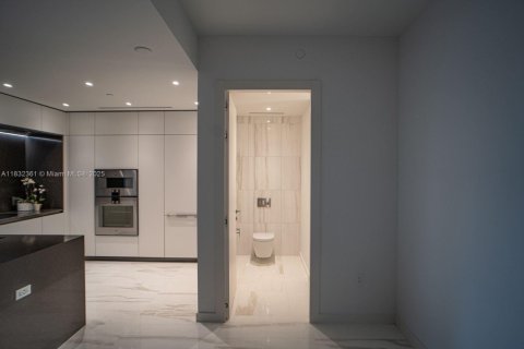 Condominio en venta en Miami, Florida, 2 dormitorios, 146.6 m2 № 1809136 - foto 5